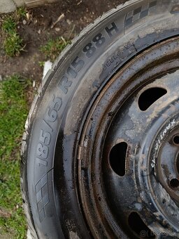 Pneu 185/65 R15 - 3