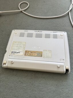 Acer Aspire One D257-1DWS - 3