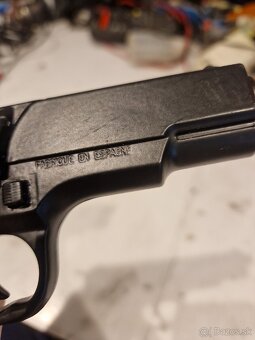 hračkárska pištol na kapsule
na predaj kapslovka - 3