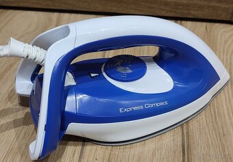 Naparovacia  Žehlička Tefal - 3