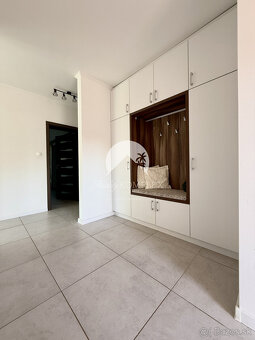 Reality KOMPLEX s.r.o. Vám ponúka na predaj rodinný dom v ob - 3