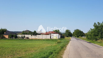 Predám pozemok Nitra - Kynek 6252m2. - 3