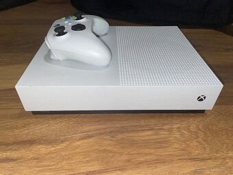 Xbox one S 1TB digitálna verzia - 3