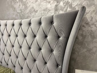 Čalúnená manželská postel - 3