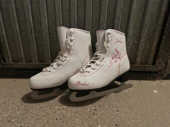 Dámske dievčenské korčule na ľad - 3