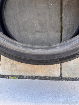 235/35 r19 - 3