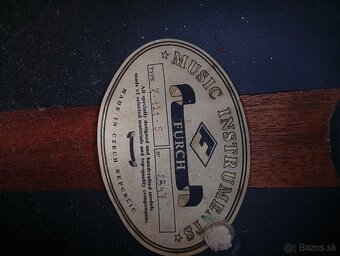 Za kartón piva Corgoň "Darujem" gitara - 3