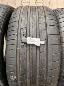 285/40R22 Pirelli letne - 3