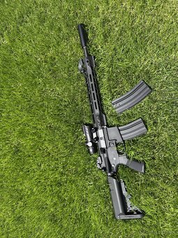 Airsoft Cybergun Colt M4A1 AEG Full Metal Long - 3