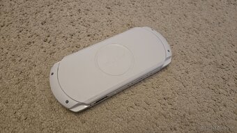 PSP E1004 "Street" - 3