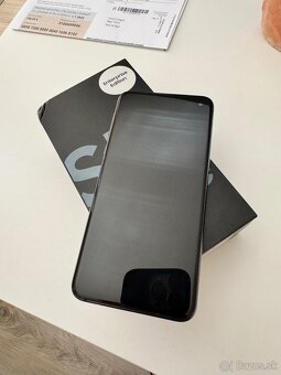 Samsung Galaxy S10e - 3