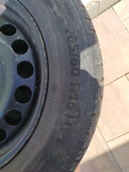 Predám zimné gumy 205/60 R16 - 3