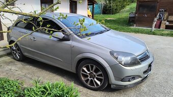 Opel Astra H GTC 1.6, 2005 - 3