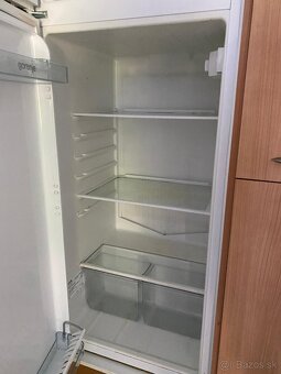 Moderná kuchynská linka so spotrebičmi - 3