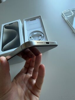 iPhone 15 Pro Max 256GB - Natural Titanium - 3