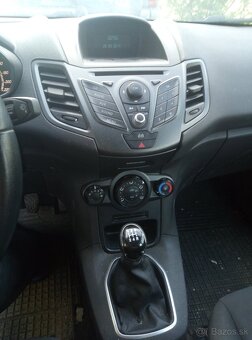 Ford Fiesta 1.2516v 60kw rok 2015 Trend - 3