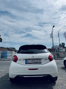 Peugeot 208 GTi 200THP - 3