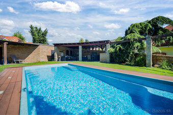 Predaj 2podlažný 6izb. rod.dom  s dvoj garážou    na Kozáck - 3