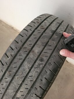 225/60 r18 - 3