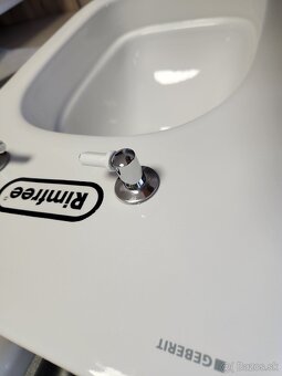 Predám závesné WC Rimfree s hlbokým splachovaním - 3
