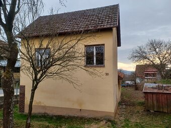 Dom so záhradou k rekonštrukcii (či k nájmu) u Zlína - 3