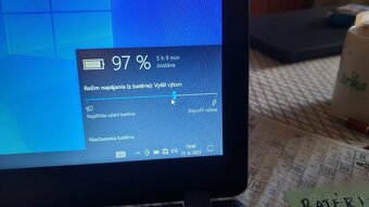 Predám Acer Extansa15/nová batéria/8gb ram/Intel i3/W10 - 3