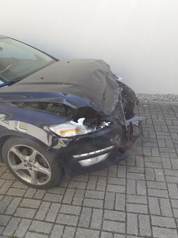 Ford Mondeo 2011 - 3