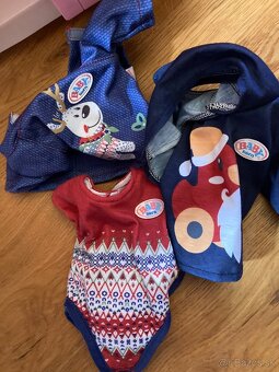 Baby Born šatník s kačičkou a oblečenie - 3