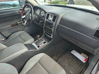 Rozpredám Chrysler 300c - 3