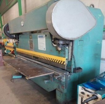 LO 50/2500 ohraňovací lis, rok výroby 1972 - 3