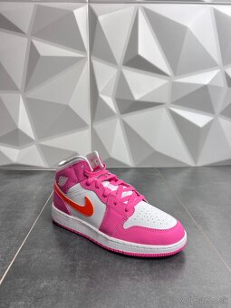 Nike Air Jordan 1 Mid Pinksicle Safety Orange - 3