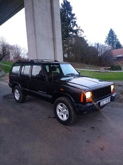 Jeep Cherokee XJ 4.0 - 3