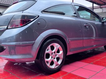 Opel Astra ( H ) GTC - 3