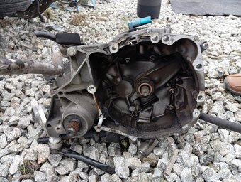 Prevodovka na Renault Thalia 1.2 55kw 112 000 km rok 2011 - 3