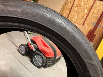 Goodyear 225/45 R19 RSC letné - 3