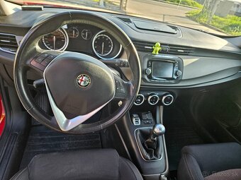 Alfa Romeo Giulietta 1.4TJET DISTINTIVE - 3