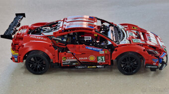 Predám LEGO® Technic 42125 Ferrari 488 GTE - 3