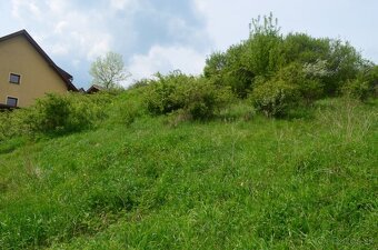 Slnečný investičný pozemok na predaj – Chlebnice - 3