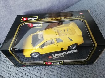 1:18 LAMBORGHINI Diablo 1990 - 3