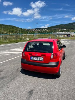 Predám Hyundai Getz 1.4 (71 kW) – spoľahlivé auto za dobrú c - 3