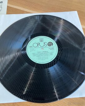 LP Cyrano z predmestia - 3