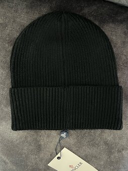 Čierna Moncler čiapka - 3