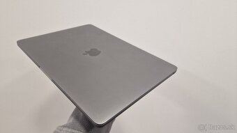 Predám MacBook Pro 13" M1 2020 8GB/256GB touchbar - 3