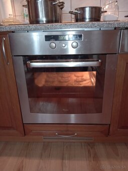 Vstavaná elektrická rúra Whirpool - 3