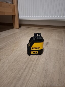 krížový laser DeWalt DW088CG - 3
