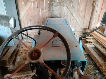Traktor na predaj - 3