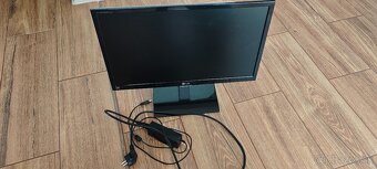 Monitor LG - 3