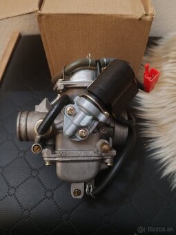 Predám karburátor na 250 ccm skutre 4 kolky - 3