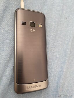Samsung GT-S5611 - 3