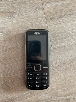 Predám Nokia C5 - 3